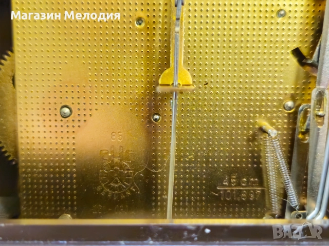 Немски стенен часовник J.schrenk с махало и тежести. Не работи, продава се за декорация или някой да, снимка 5 - Стенни часовници - 50575677