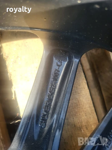 19 цола Range Rover Sport Discovery Оригинални, снимка 4 - Аксесоари и консумативи - 51149086