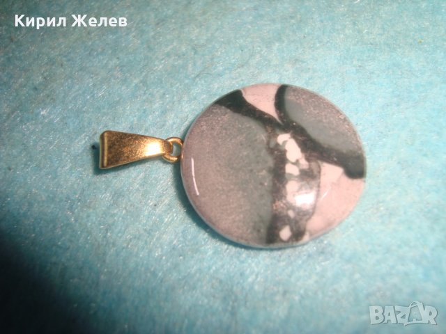 LIMOGES ВИНТИДЖ МАРКОВ ПОЗЛАТЕН ПОРЦЕЛАНОВ АРТ МЕДАЛЬОН МАРКИРАН БИЖУ УНИКАТ 25347, снимка 7 - Колиета, медальони, синджири - 35653917