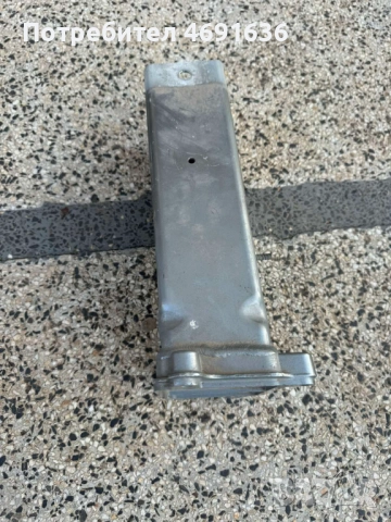 Преден ляв буфер на преден ляв рог на Ауди Audi A8 D4 H4 само за 50лв. 4h0805119b, снимка 2 - Части - 52892883