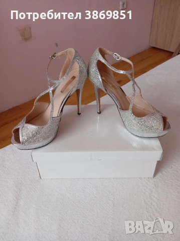 Дамски сандали на ток, снимка 4 - Дамски елегантни обувки - 53541065