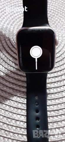 apple watch 40mm series 6, снимка 6 - Смарт гривни - 51666585