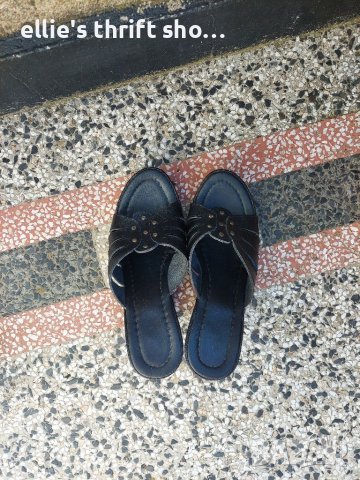 НОВИ черни дамски чехли на платформа, естествена кожа 37 номер, снимка 3 - Чехли - 38111046