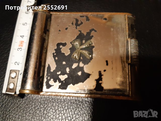 Старинна метална кутия-огледало 