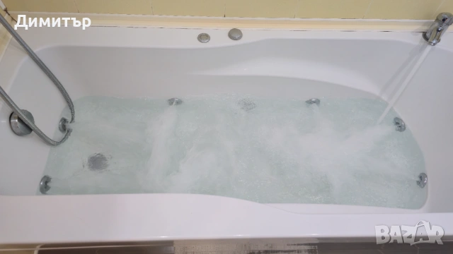 Хидромасажна вана , снимка 4 - Душ кабини и вани - 53406899