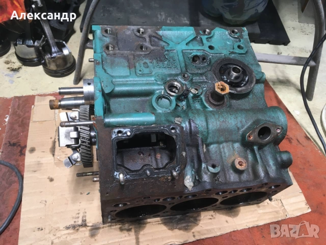 Морски двигател Volvo Penta D1-30 за части, снимка 5 - Аксесоари и консумативи - 45546250