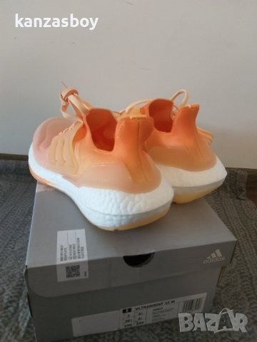 adidas UltraBoost 22 'Flash Orange - страхотни дамски маратонки НОВИ, снимка 3 - Маратонки - 43048903