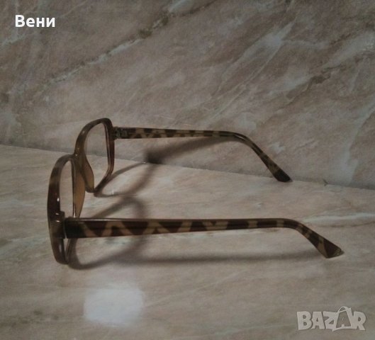 Диоптрични очила, снимка 3 - Слънчеви и диоптрични очила - 35470235