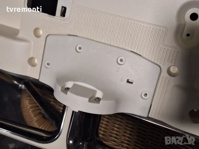 оригинална стойка за телевизор SAMSUNG модел UE32ES6710, снимка 4 - Стойки, 3D очила, аксесоари - 47516415