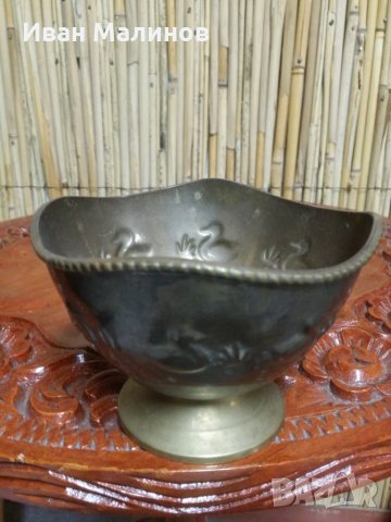 Стар бронзов бокал , снимка 3 - Антикварни и старинни предмети - 26310060