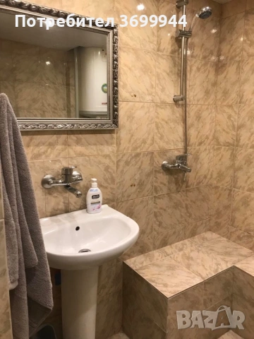 Луксозен двустаен апартамент в центъра на града, снимка 14 - Квартири, нощувки - 53079536