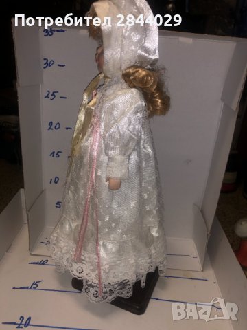 продавам стара порцеланова кукла 30 см на поствка, снимка 4 - Колекции - 40187874