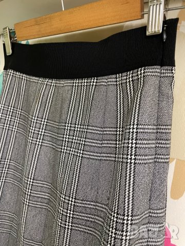 MAJEнова пола 36 размер, снимка 4 - Поли - 38778501