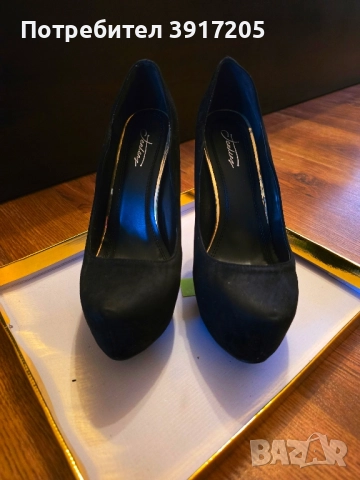 Официални дамски обувки на ток