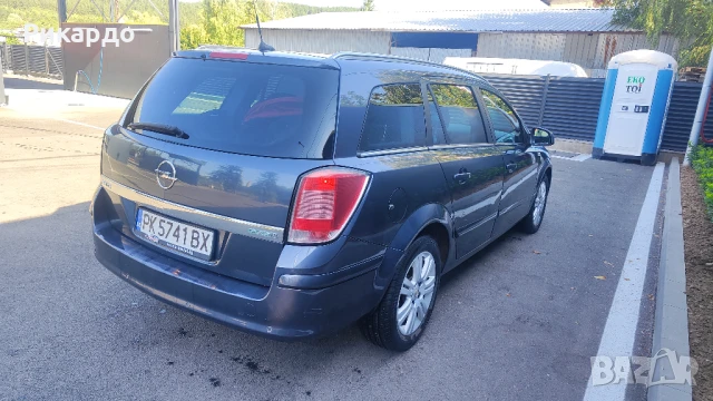 Опел Астра H1.7 110кс 2010, снимка 10 - Автомобили и джипове - 51418550