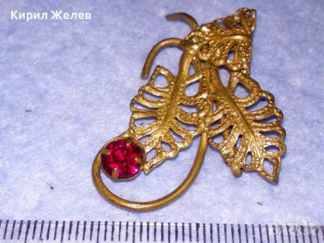СТАРИННА ФЛОРАЛНА СКЪПОЦЕННА БРОНЗОВА АЖУРНА БРОШКА с ФАСЕТИРАН ГРАНАТ 14202, снимка 5 - Антикварни и старинни предмети - 39944630