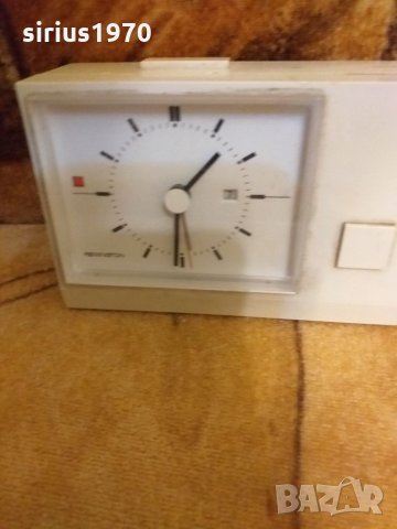 Рядък немски електромеханичен часовник, снимка 1 - Стенни часовници - 33052261