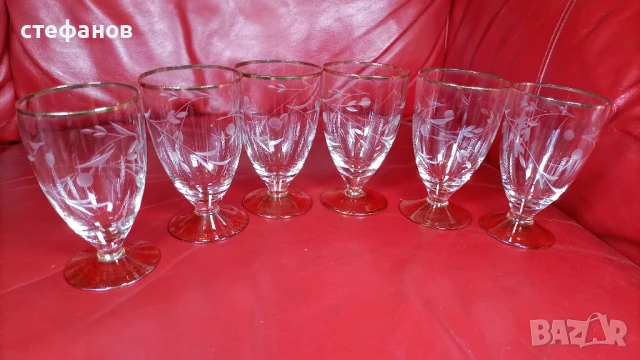 Страхотен ракиен комплект от едно време, златни кантове, ръчна гравюра