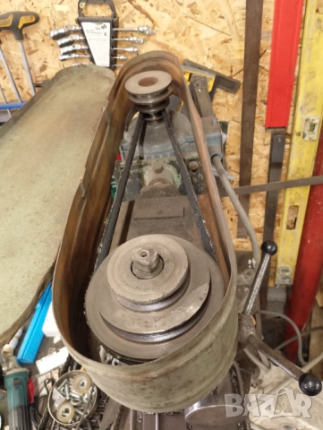 Настолна бормашина . Българска