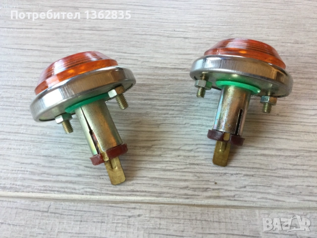 2 бр НОВИ оригинални странични мигачи за калник за Жигули / Лада / ВАЗ, снимка 7 - Аксесоари и консумативи - 52818713