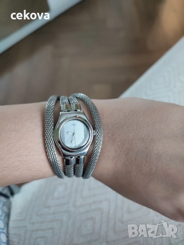 Дамски часовник Swatch, снимка 3 - Дамски - 52592037