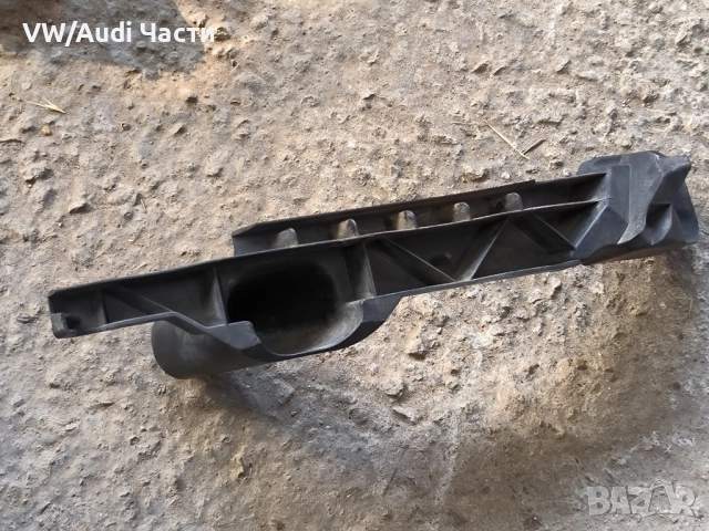 Водач държач предна броня за Голф 5 Volkswagen Golf 5 1K0807890A / 1K0 807 890 A