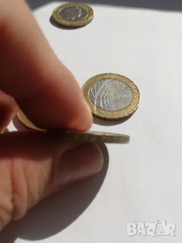  дефектни 2 паунда юбилейни-Англия, снимка 3 - Нумизматика и бонистика - 48501672