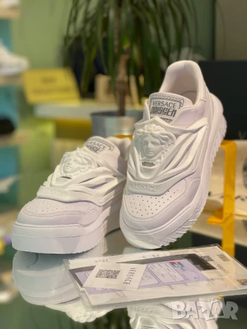 дамски маратонки versace, снимка 2 - Маратонки - 51427872