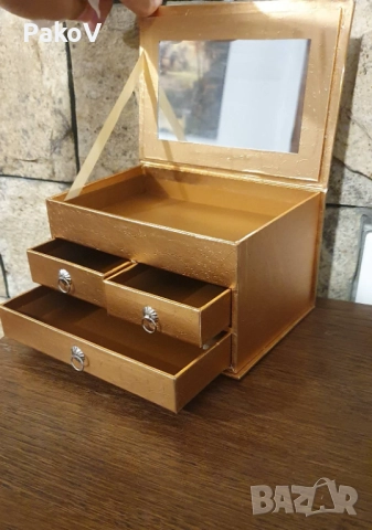 Луксозна Бижутерка, снимка 2 - Други - 51677853