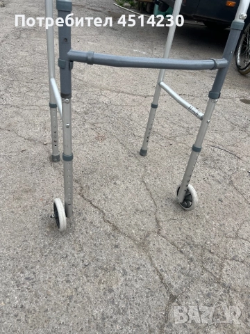 Проходилка с колела-стабилна и удобна, снимка 5 - Проходилки - 52879612