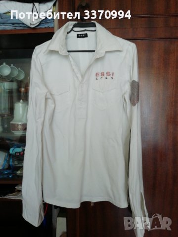 Интересна блуза 