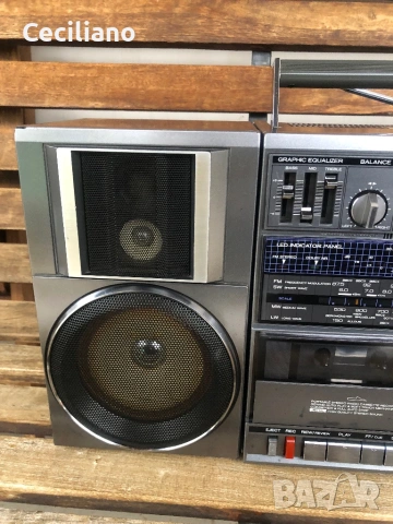 HITACHI TRK 9100E(Japan), снимка 3 - Радиокасетофони, транзистори - 53263342