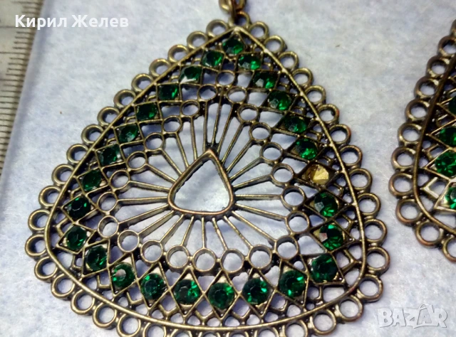 КРАСИВИ АЖУРНИ СРЕБРИСТИ ОБЕЦИ с ФАСЕТИРАНИ ЗЕЛЕНИ КРИСТАЛЧЕТА 34217, снимка 3 - Обеци - 51277607