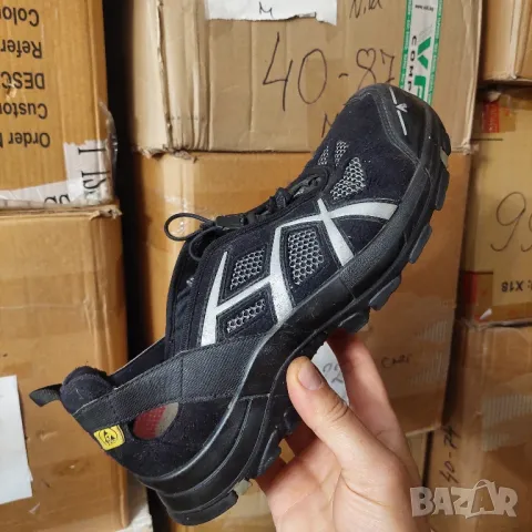 Предпазни работни обувки с бомбе  Haix Black Eagle Safety 61.1 Low номер 41, снимка 10 - Други - 42614021