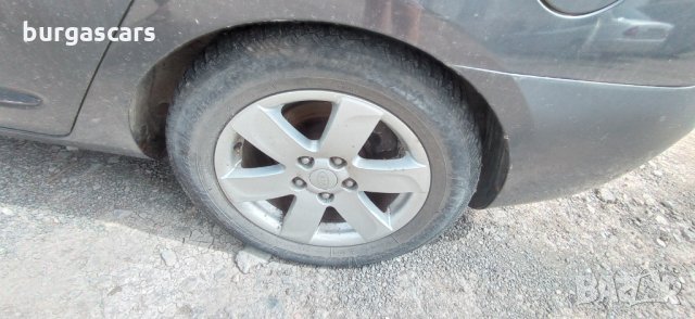 Kia Carens 2.0 CRDI-140к.с. само на части, снимка 11 - Автомобили и джипове - 33341070