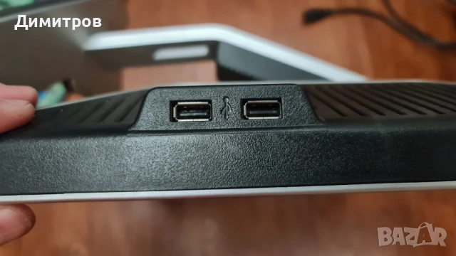 Монитор 22“ DELL 2208WFPt LED, снимка 5 - Монитори - 52497948