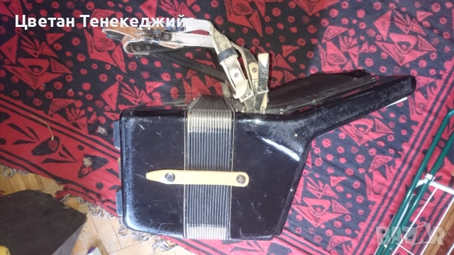 Продавам акордеон Weltmeister Stella 120 баса, снимка 4 - Акордеони - 52585873