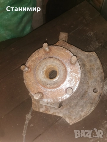 Шенкел ляв Нисан Алмера Тино 2.2 дизел 114 коня 