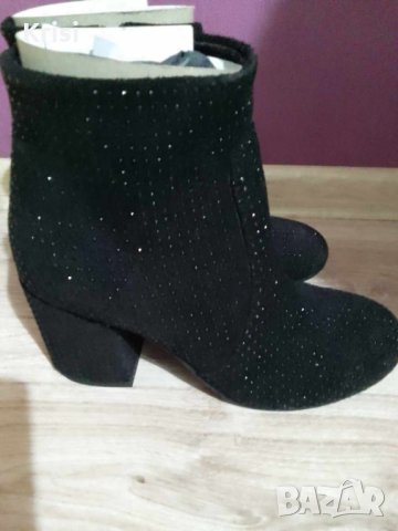 Дамски боти Естествен велур, снимка 2 - Дамски боти - 43472085