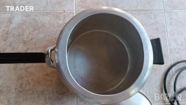 тенджера за готвене под налягане 6л с три броя уплътнения за капака, снимка 4 - Съдове за готвене - 50934604