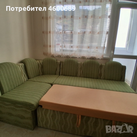 Продавам кухненски разтегателен диван, снимка 2 - Дивани и мека мебел - 52104104