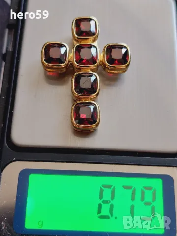 Прекрасен сребърен позлатен кръст с гранати, снимка 8 - Колиета, медальони, синджири - 49438588