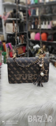 чанти Guess, снимка 5 - Чанти - 51455168