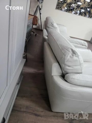 Светло кремав/сив кожен комплект тройка с два фотьойла, снимка 4 - Дивани и мека мебел - 43286135