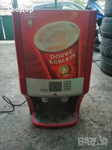 Кафемашина за инстантно кафе, снимка 1 - Кафе машини - 27421343