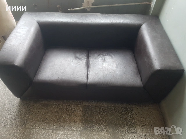 Кожен диван кушетка