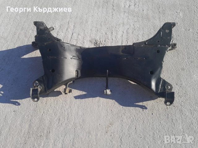 Преден мост за Митсубиши Аутлендър 2.0 и 2.4.