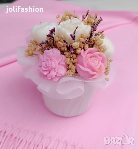 Соеви свещи и букети от восъчни цветя, снимка 9 - Декорация за дома - 52158455