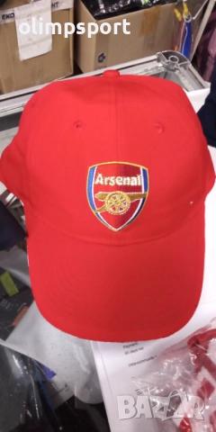 шапка Arsenal нова универсален размер 