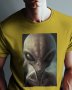 тениска с принт извънземно 